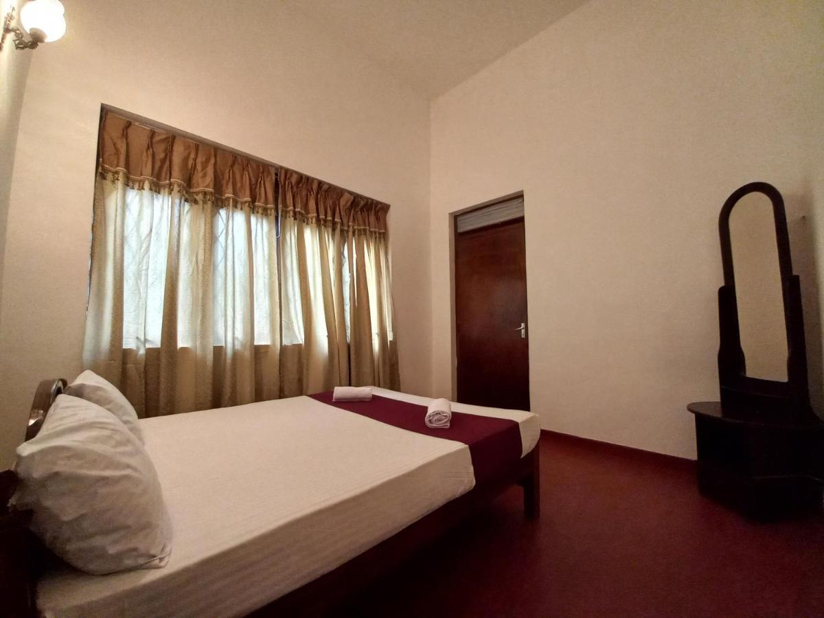 Lazy Bear Best Hostel In كاندي المظهر الخارجي الصورة