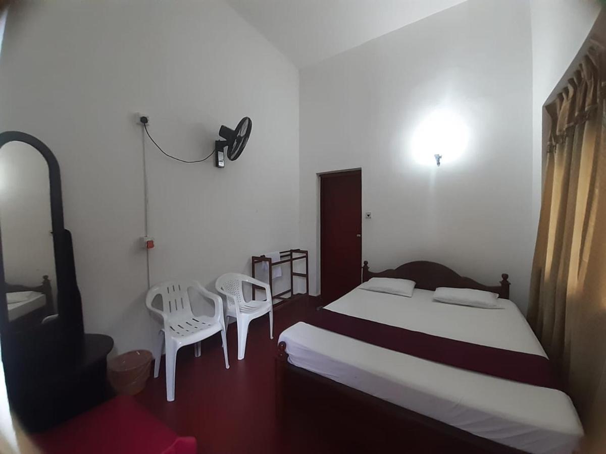 Lazy Bear Best Hostel In كاندي المظهر الخارجي الصورة