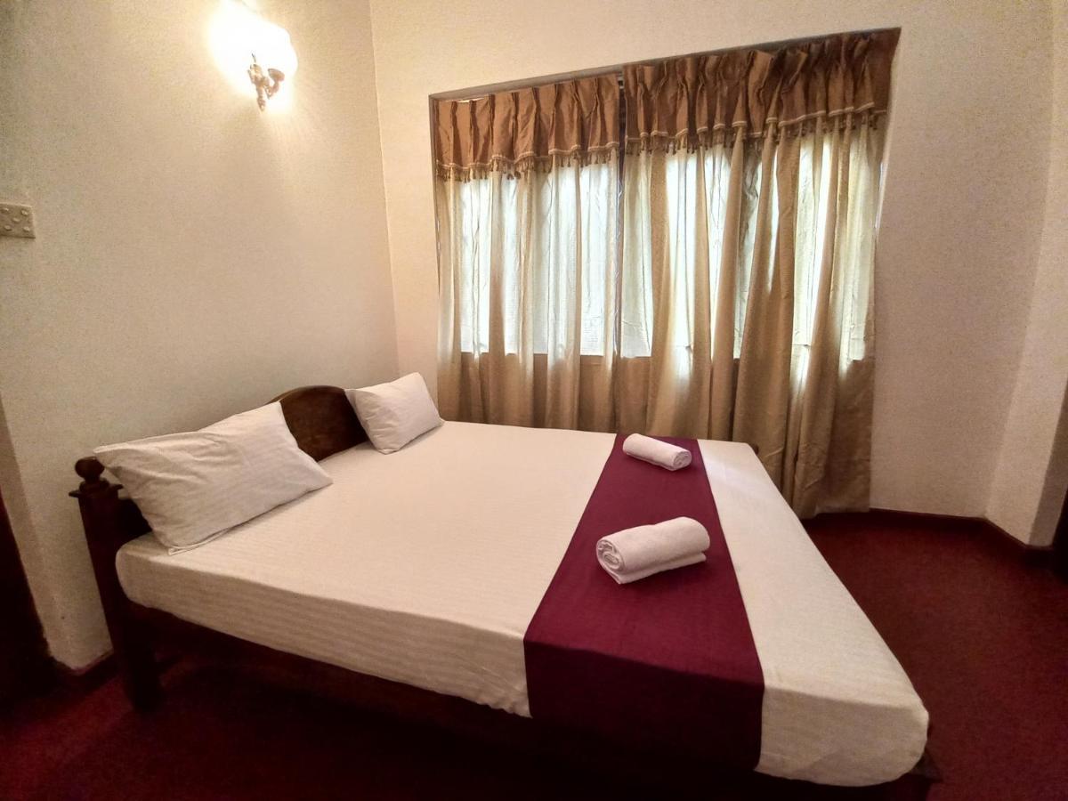 Lazy Bear Best Hostel In كاندي المظهر الخارجي الصورة