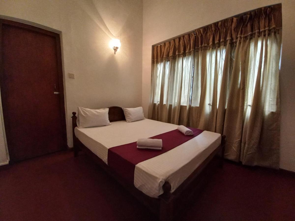 Lazy Bear Best Hostel In كاندي المظهر الخارجي الصورة